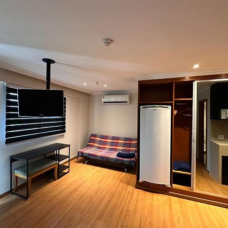 Barra Da Tijuca - 508 - De Frente Para Maravilhosa Piscina - Estacionamento Gratuito - Academia Comphania Atletica - Balsa Para Praia Gratis - Microondas - Geladeira Grande - Recepcao 24Horas - Wi-Fi - Com Pia Rio de Janeiro Exterior photo